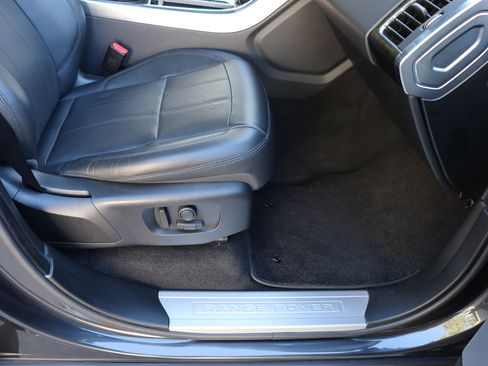 Used 2019 Land Rover Range Rover Sport HSE image 26