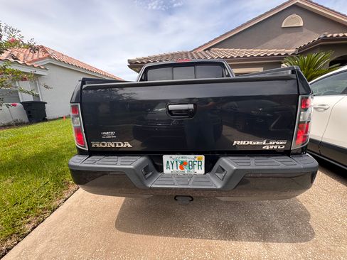Used 2013 Honda Ridgeline Sport image 2