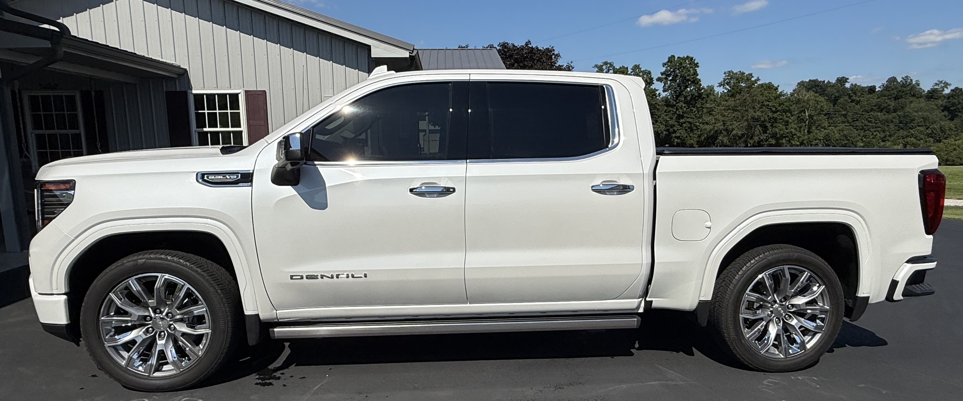 Used 2024 GMC Sierra 1500 Denali w/ Denali Reserve Package AWD/4WD image 6