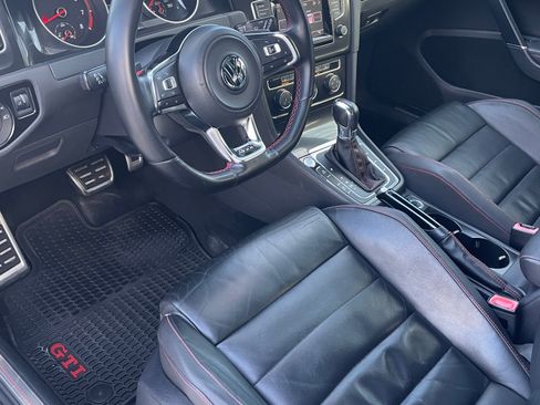 Used 2015 Volkswagen GTI S image 12
