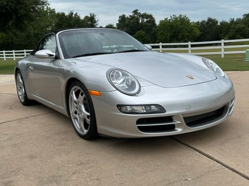 Used 2006 Porsche 911 Carrera S RWD image 1