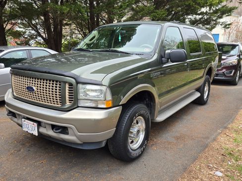 Used 2003 Ford Excursion Eddie Bauer image 2