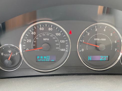 Used 2007 Jeep Grand Cherokee Limited image 15