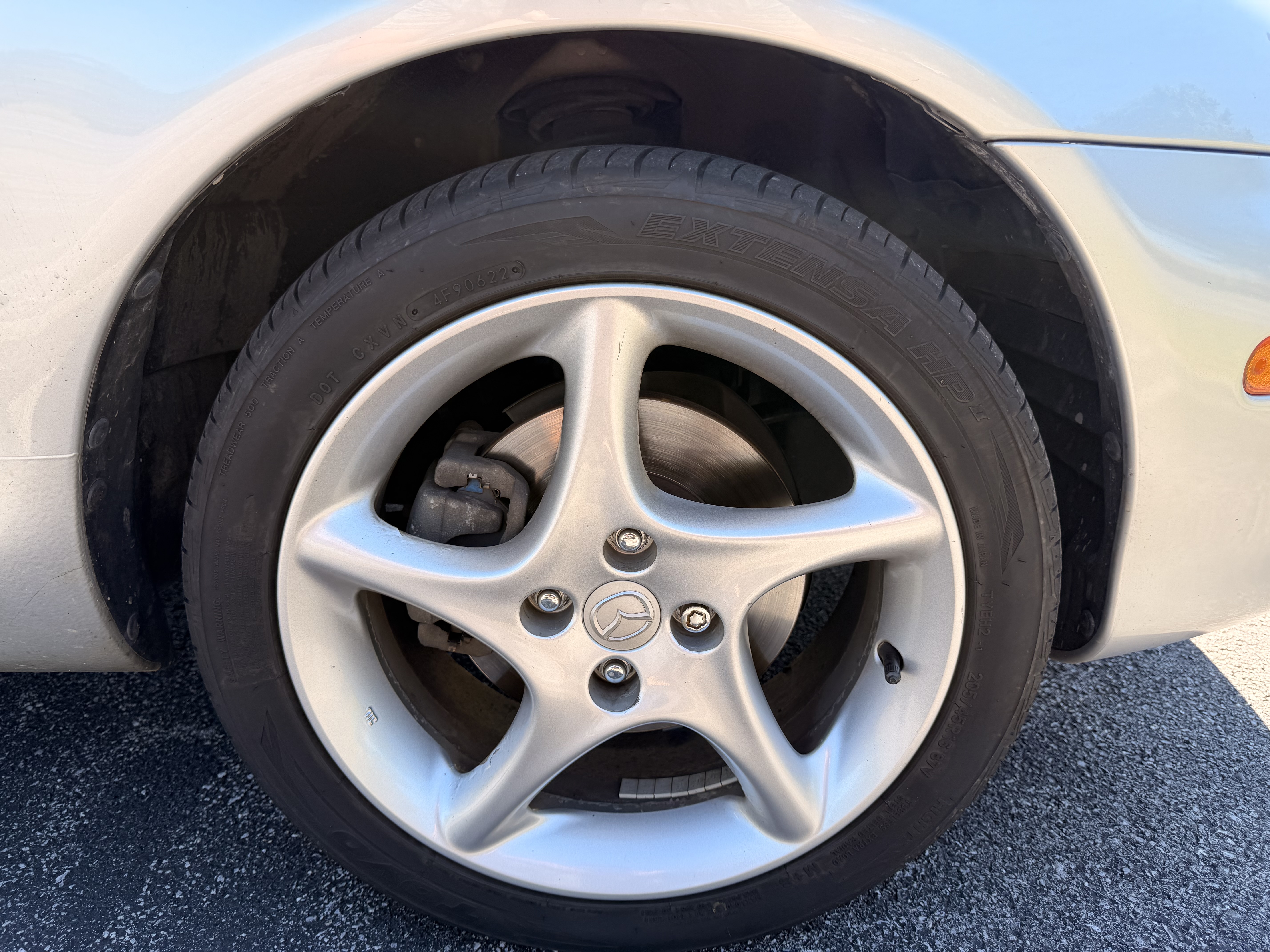 Used 2003 MAZDA MX-5 Miata LS RWD image 24