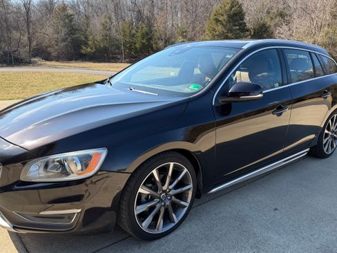 Used 2015 Volvo V60 T5 Premier image 4