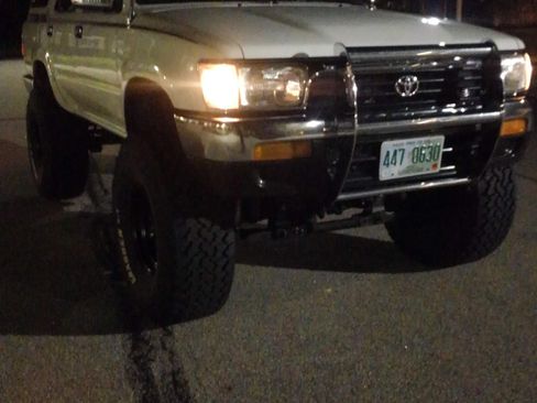 Used 1993 Toyota 4Runner SR5 AWD/4WD image 4
