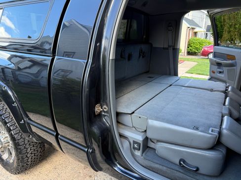 Used 2006 Dodge Ram 2500 Truck Laramie AWD/4WD image 9