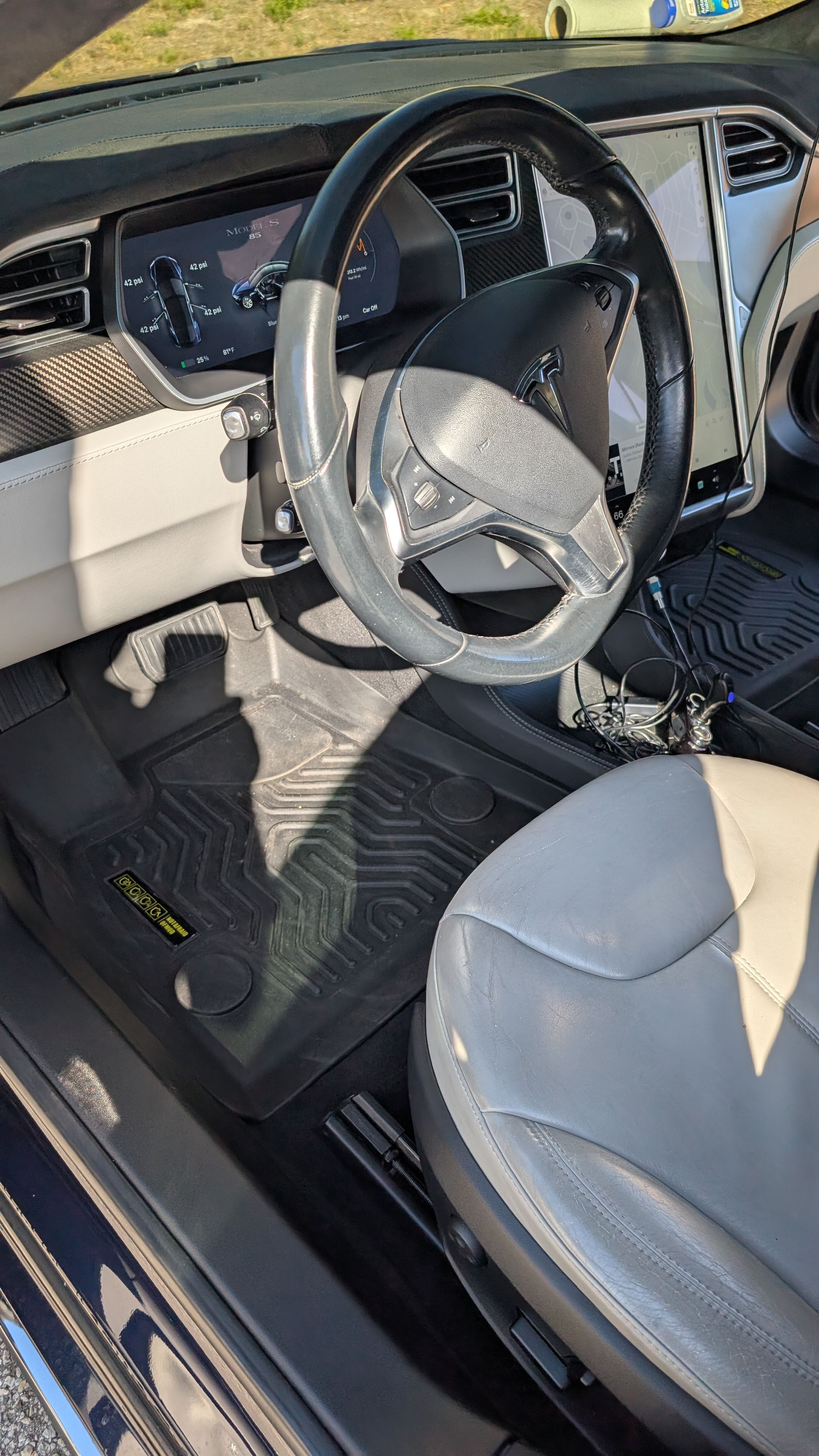 Used 2014 Tesla Model S 85 RWD image 8