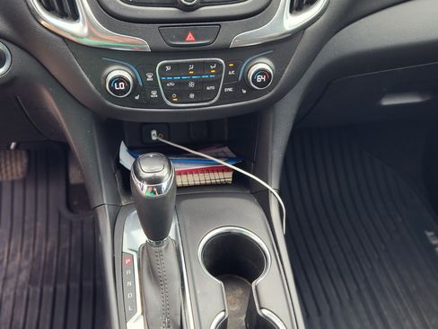 Used 2018 Chevrolet Equinox LT image 13