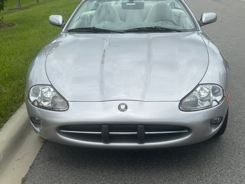 Used 2000 Jaguar XK8 Convertible image 8