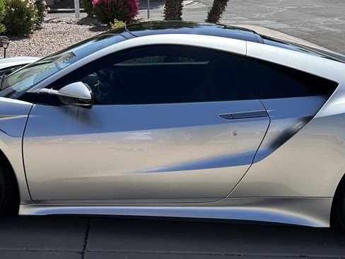 Used 2019 Acura NSX image 4