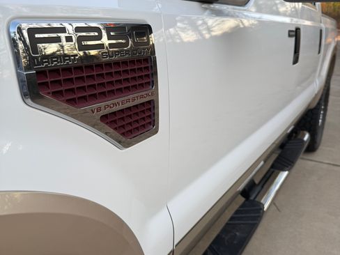 Used 2008 Ford F250 Lariat image 8