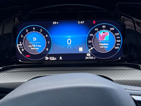 Used 2024 Volkswagen Golf R image 23