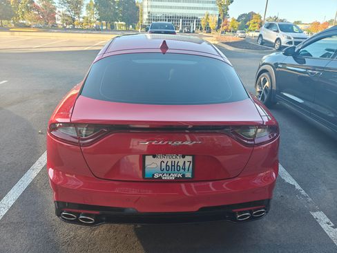 Used 2018 Kia Stinger GT2 image 6