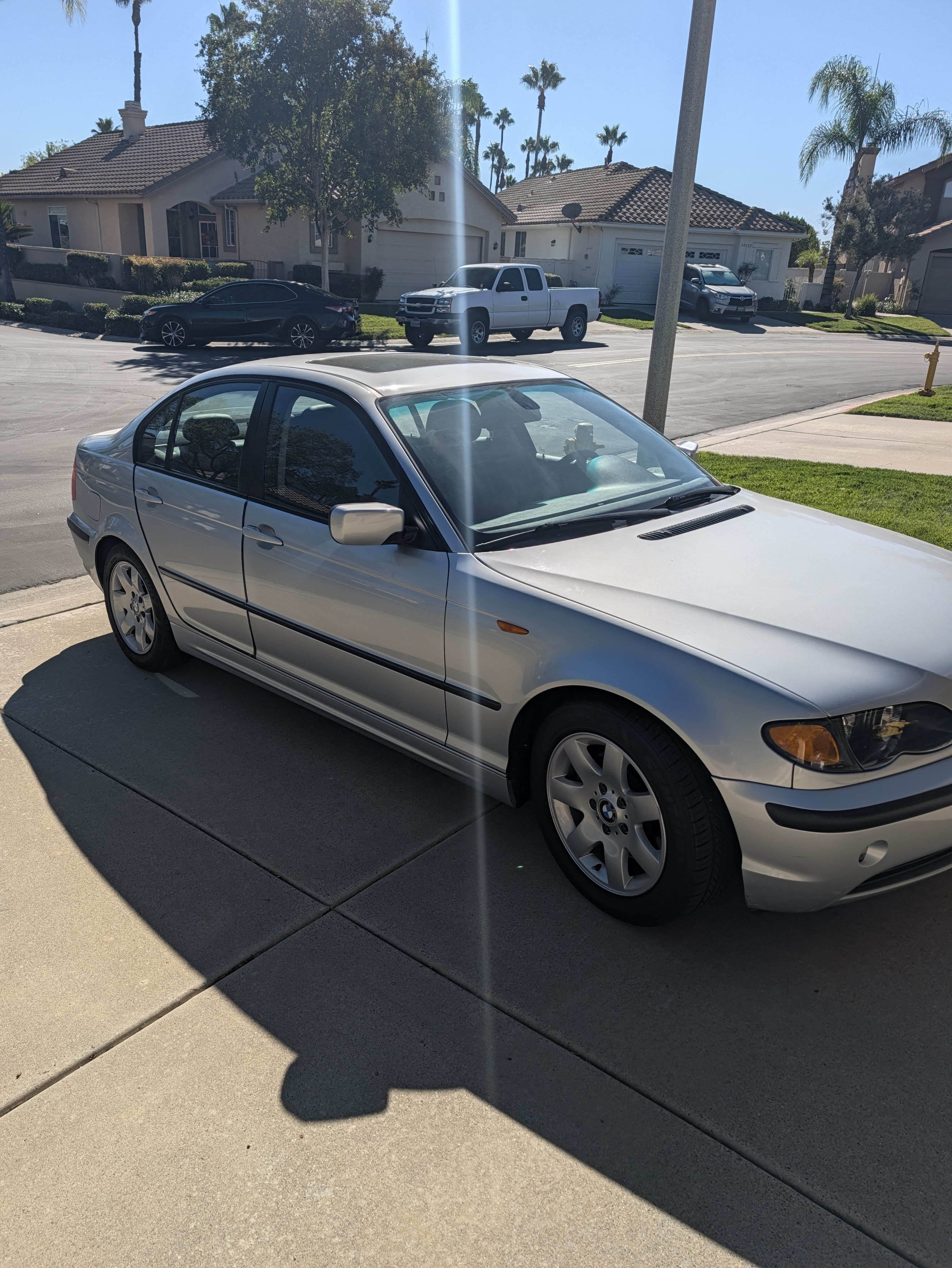 Used 2005 BMW 325i Sedan RWD image 6