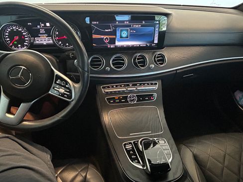 Used 2019 Mercedes-Benz E 300 image 6