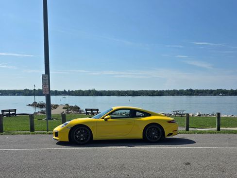 Used 2019 Porsche 911 Carrera T RWD image 19