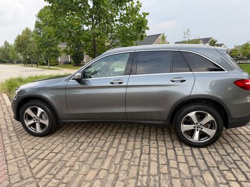 Used 2018 Mercedes-Benz GLC 300 4MATIC image 1