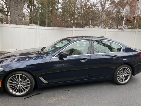 Used 2017 BMW 530i xDrive image 4