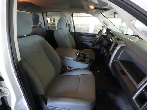 Used 2017 RAM 1500 Tradesman w/ Popular Equipment Group RWD image 17