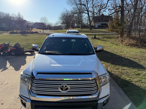 Used 2014 Toyota Tundra Limited image 11