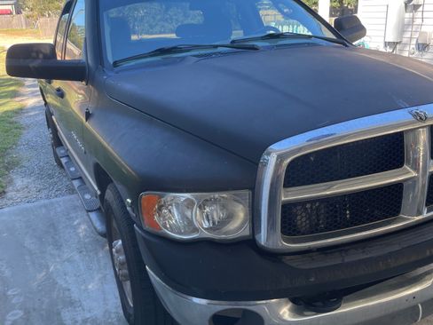 Used 2004 Dodge Ram 2500 Truck SLT w/ Trailer Tow Group image 2