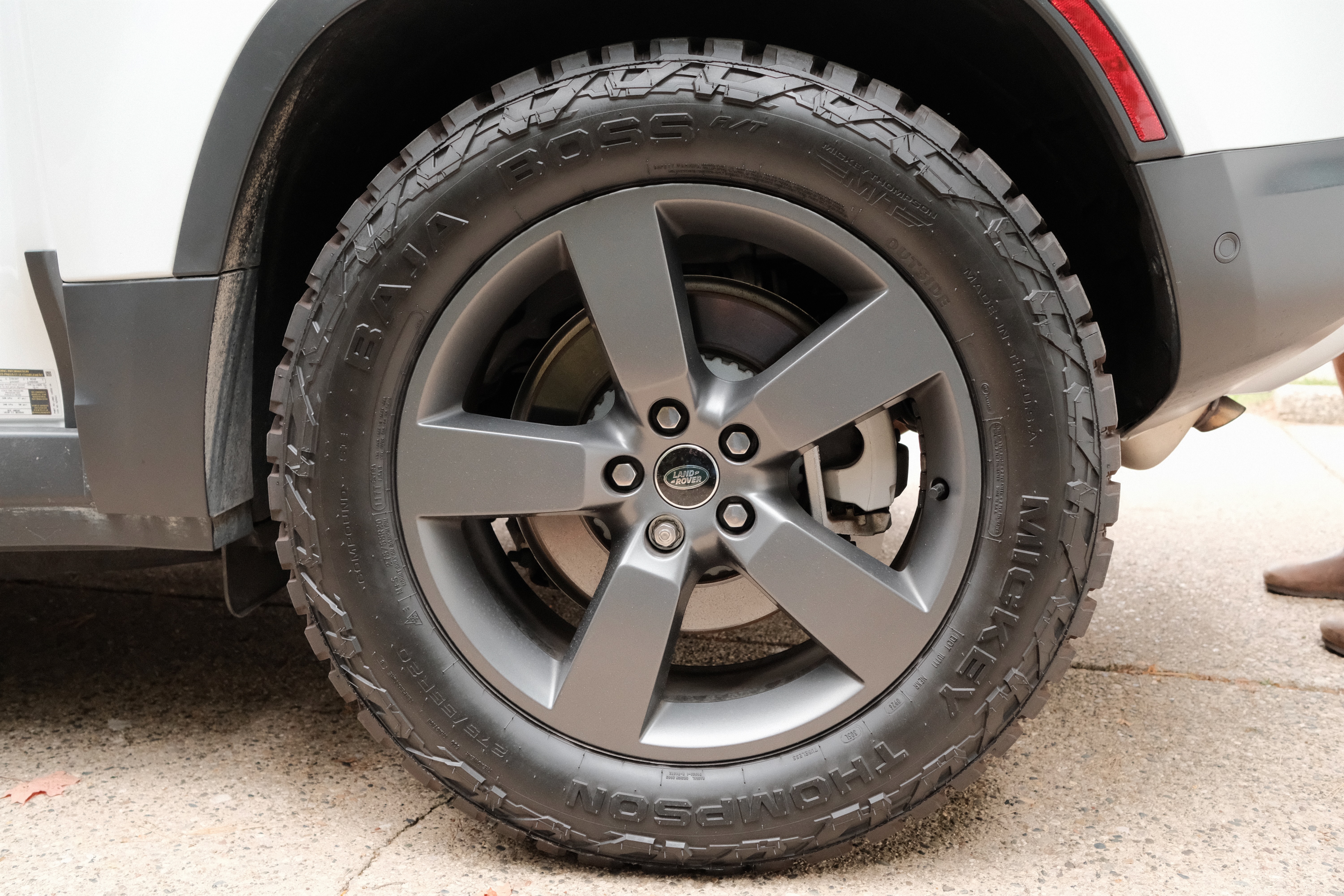 Used 2025 Land Rover Defender 90 S AWD/4WD image 11