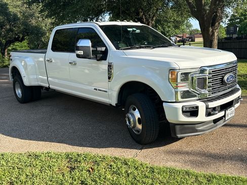 Used 2020 Ford F350 Platinum AWD/4WD image 1