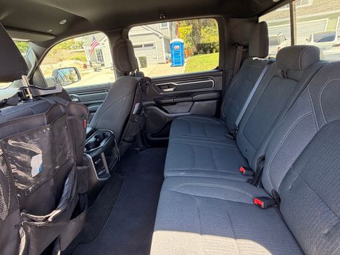 Used 2021 RAM 1500 Big Horn RWD image 21