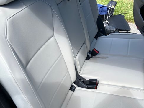 Used 2021 Volkswagen Tiguan SE R-Line image 14