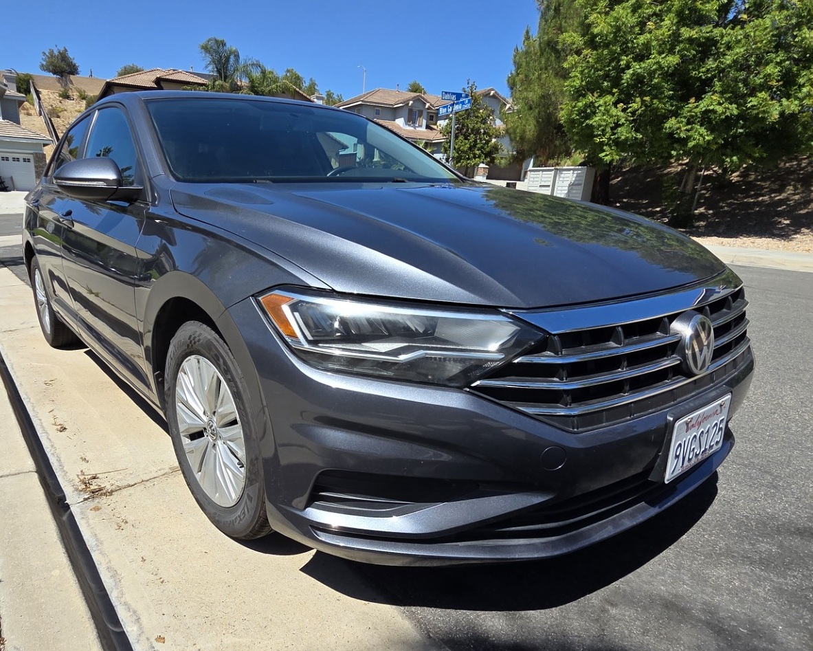 Used 2019 Volkswagen Jetta S w/ Driver Assistance Package FWD image 12