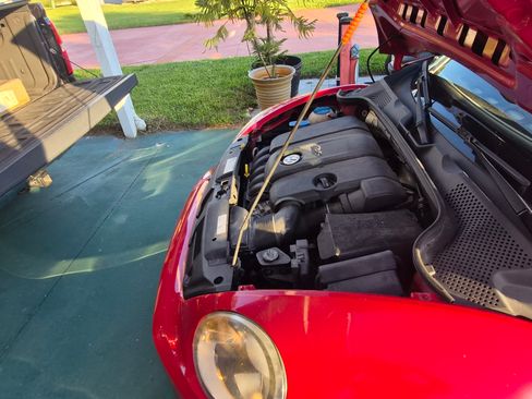 Used 2014 Volkswagen Beetle 2.5 image 8