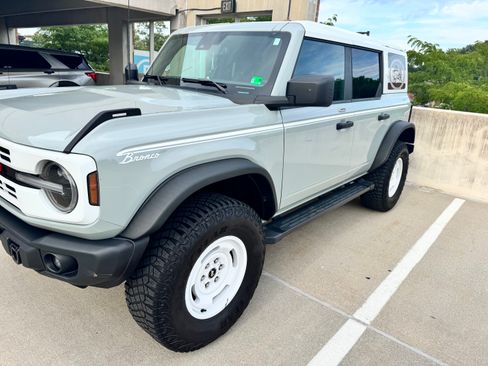 Used 2023 Ford Bronco Heritage Edition AWD/4WD image 4