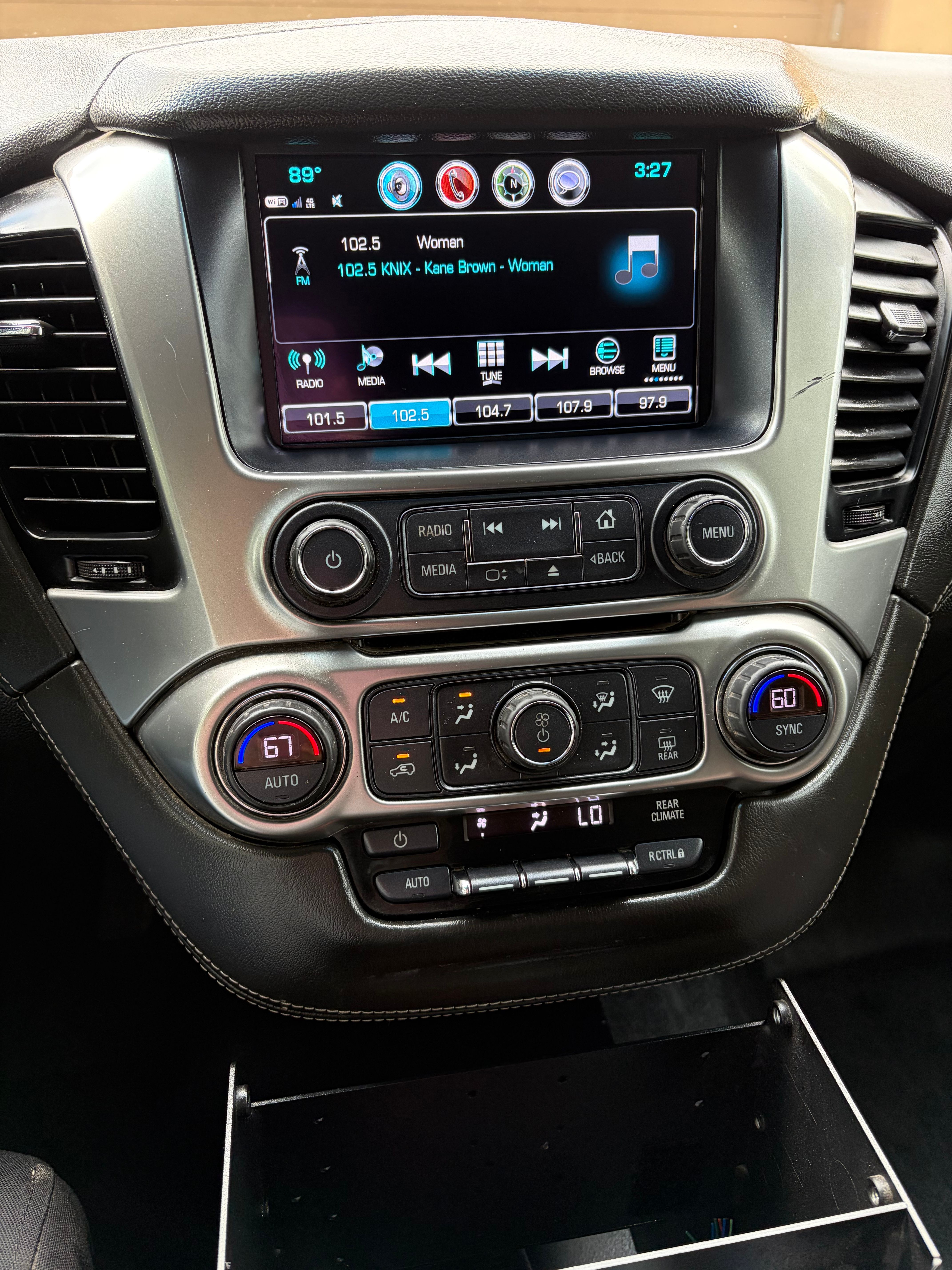Used 2019 Chevrolet Tahoe 2WD w/ Remote Keyless Entry Package image 16