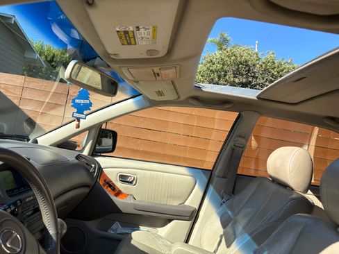 Used 2001 Lexus RX 300 image 9