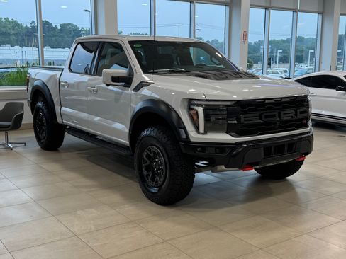 Used 2025 Ford F150 Raptor w/ Equipment Group 803A Raptor R AWD/4WD image 4