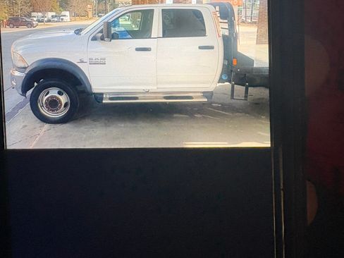 Used 2018 RAM 5500 Tradesman w/ Max Tow Package image 5