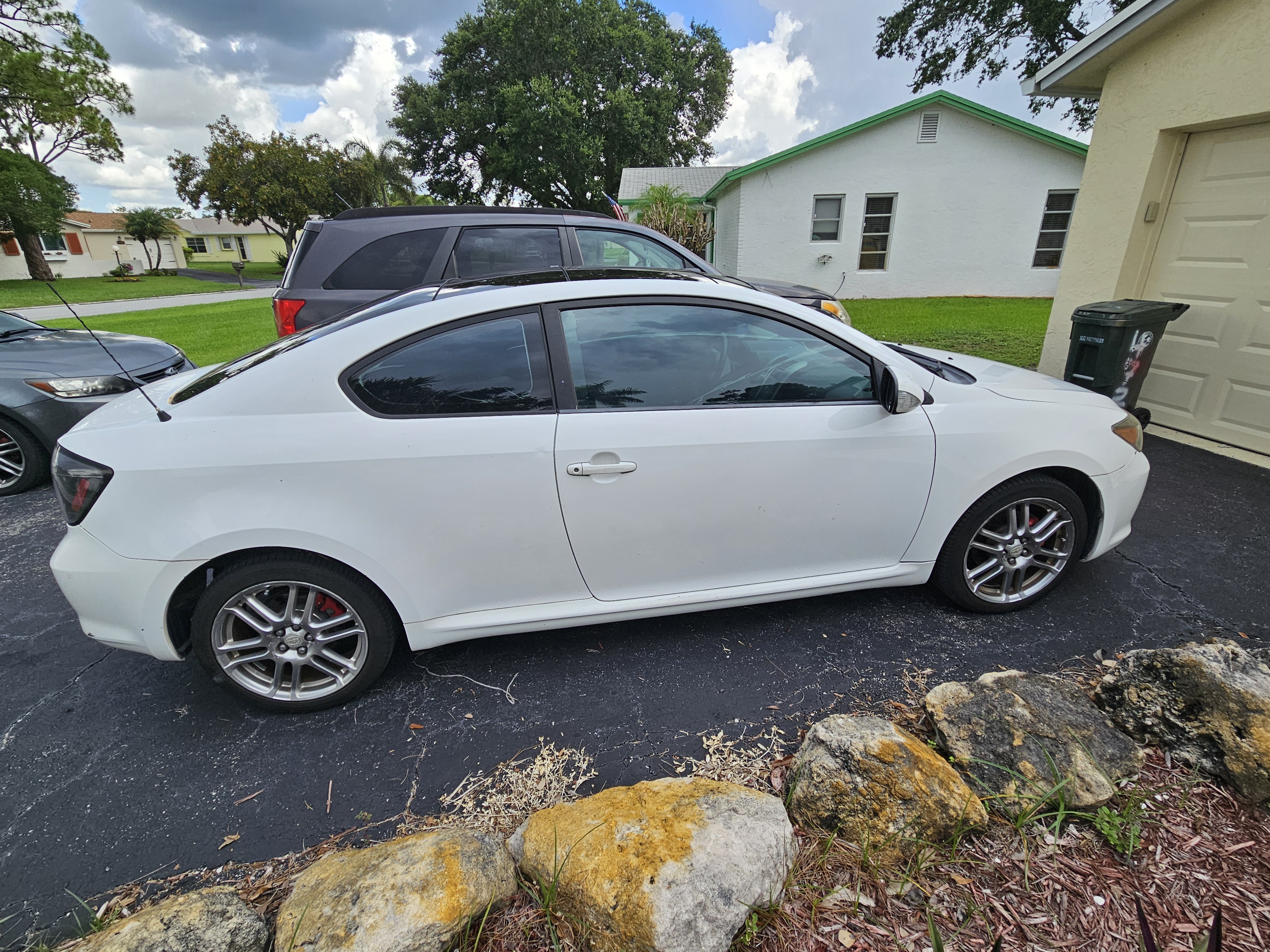 Used 2006 Scion tC FWD image 1