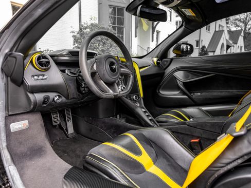 Used 2019 McLaren 720S Performance image 11