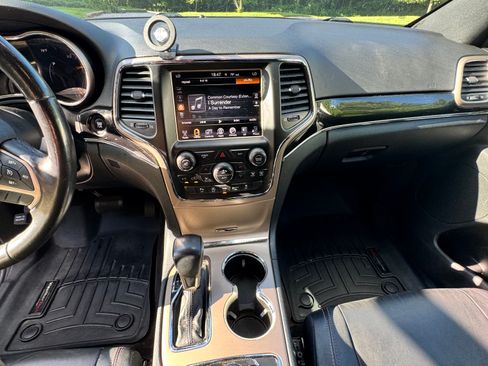Used 2016 Jeep Grand Cherokee Limited 75th Anniversary AWD/4WD image 9