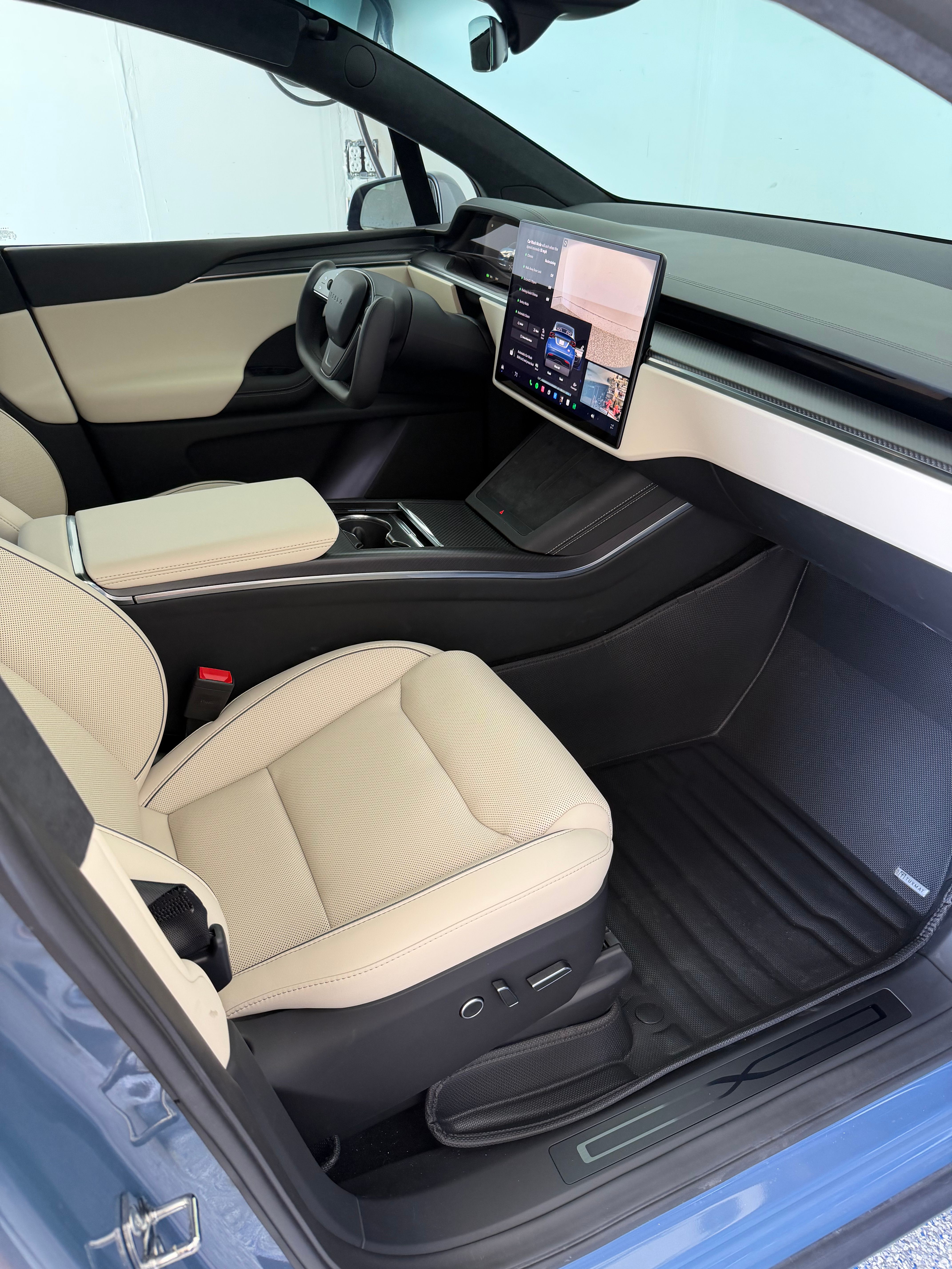 Used 2026 Tesla Model X Plaid AWD/4WD image 9