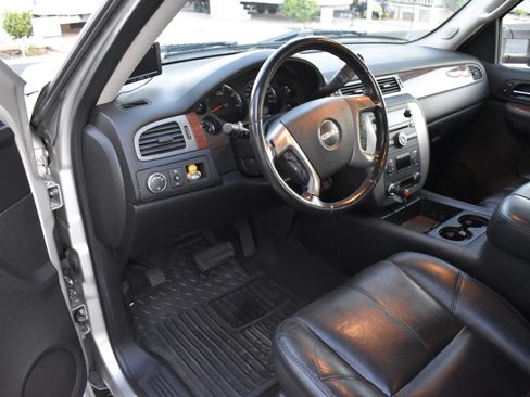 Used 2008 GMC Sierra 3500 SLT image 4