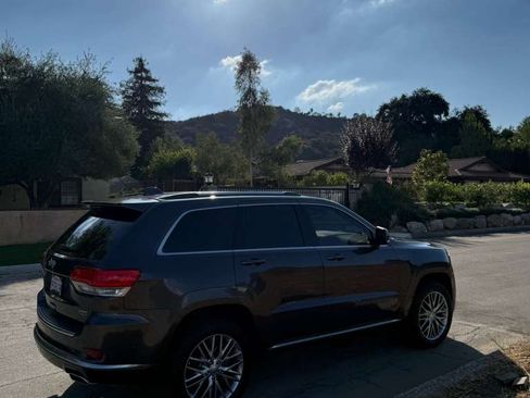 Used 2018 Jeep Grand Cherokee Summit w/ Platinum Series Group image 8