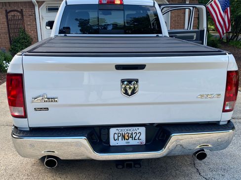 Used 2019 RAM 1500 Big Horn AWD/4WD image 9