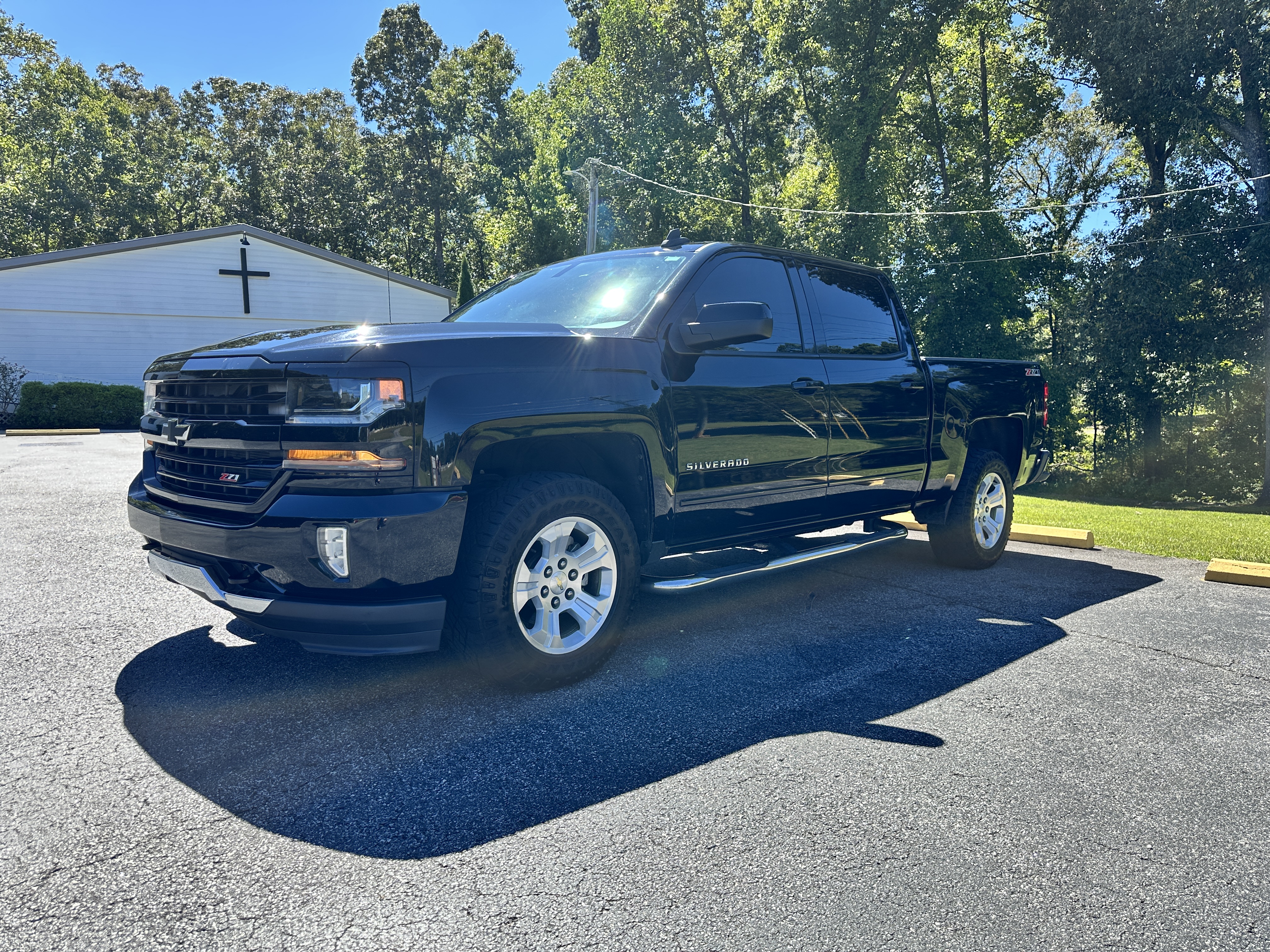 Used 2016 Chevrolet Silverado 1500 LT w/ All Star Edition AWD/4WD image 4