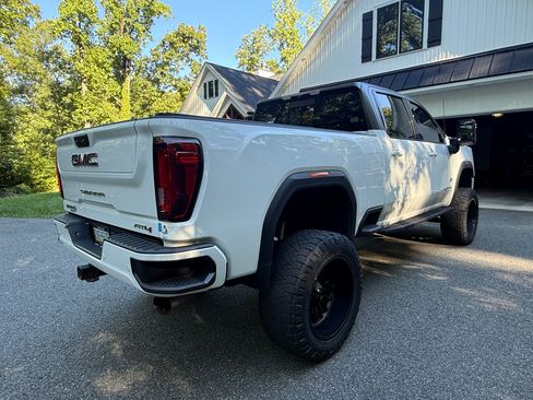 Used 2023 GMC Sierra 2500 AT4 w/ AT4 Preferred Package AWD/4WD image 10