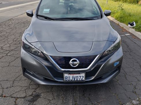 Used 2020 Nissan Leaf SV w/ Protection Package image 1