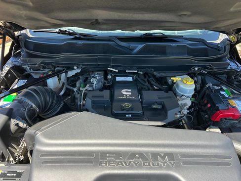 Used 2019 RAM 3500 Laramie image 19