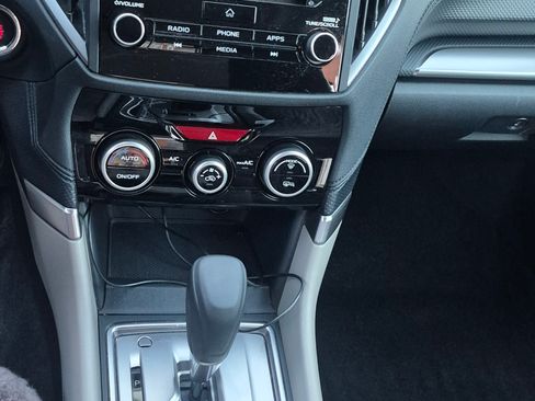 Used 2019 Subaru Forester Premium image 11