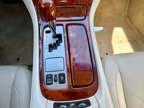 Used 2008 Lexus SC 430 Convertible RWD image 19